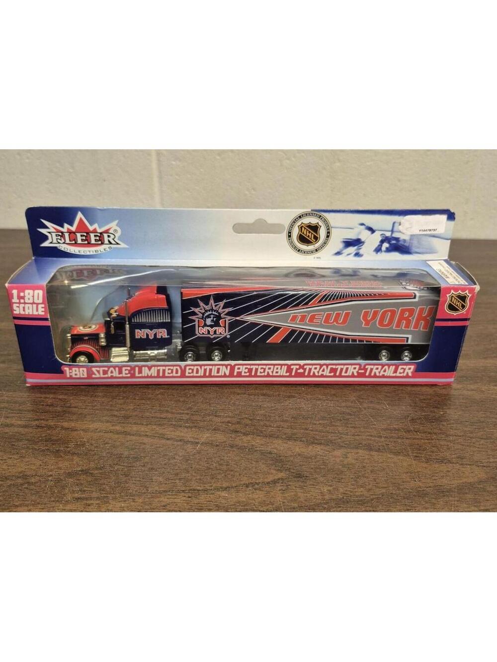 Fleer 1:80 Scale Limited Edition Peterbilt T-Tractor-Trailer New-York Rangers